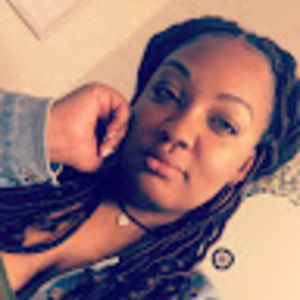 Meet your Posher, Dionne